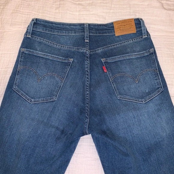 Levi’s 721 High Rise Embroidered Skinny Je… - Picture 5 of 8